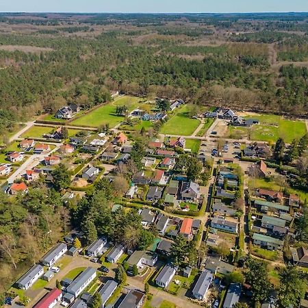 4-Pers. Chalet Met Eigen Parkeerplaats In Veluwe Villa Putten Bagian luar foto
