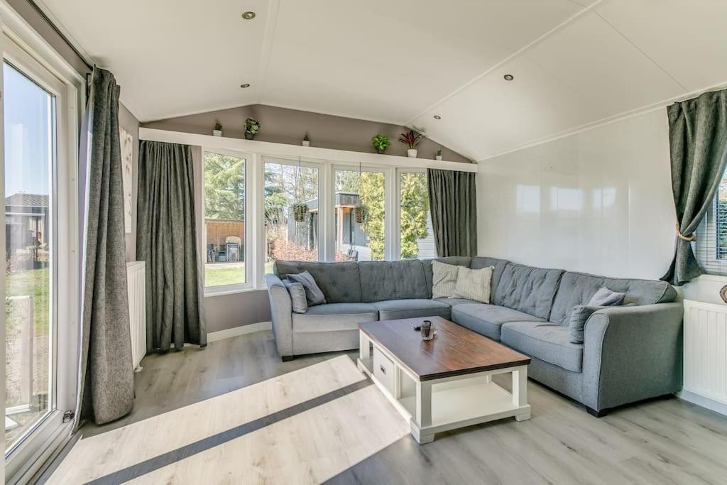 4-Pers. Chalet Met Eigen Parkeerplaats In Veluwe Villa Putten Bagian luar foto