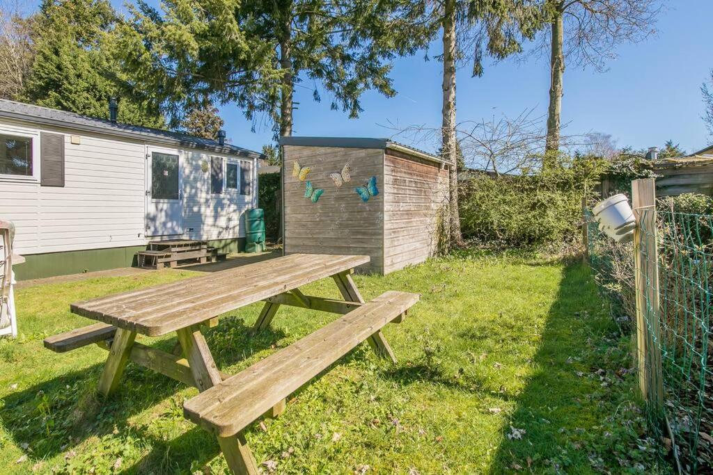 4-Pers. Chalet Met Eigen Parkeerplaats In Veluwe Villa Putten Bagian luar foto